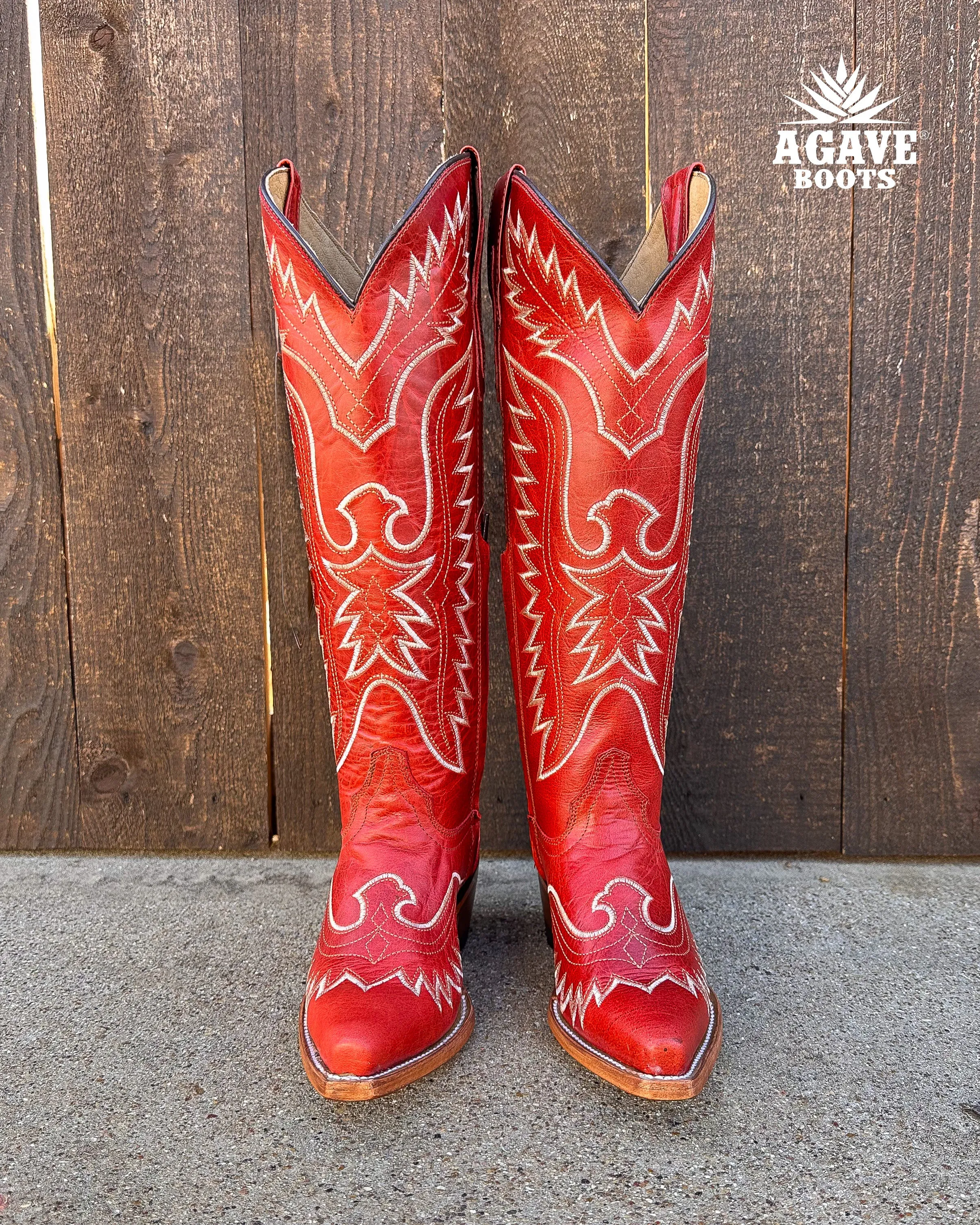 Sure! Heres an optimized title for your e-commerce product:

Stylish Womens Tall Red Cowboy Boots - Modern Western Design